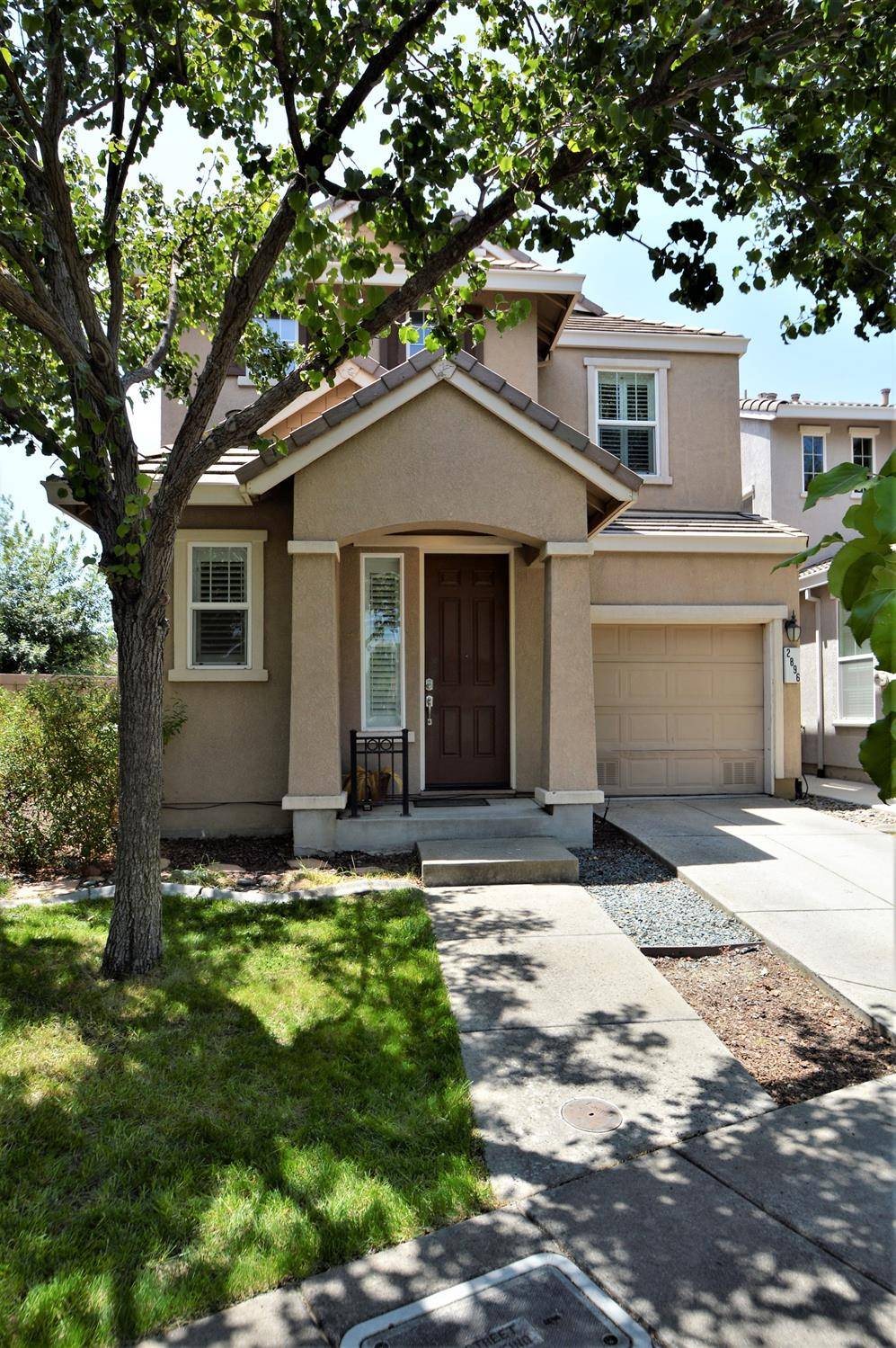 2896 Tourbrook WAY, Sacramento, CA 95833
