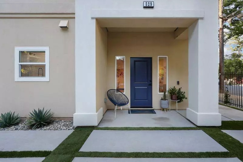 529 T ST, Sacramento, CA 95811