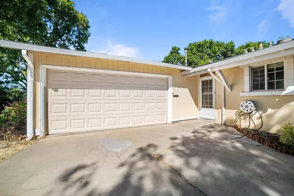 Citrus Heights, CA 95621,8226 Zenith DR