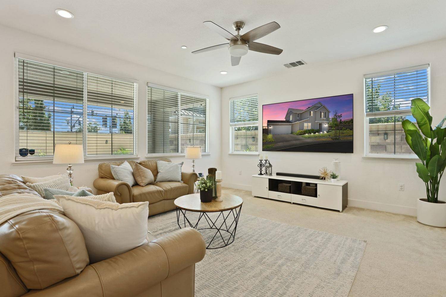 Mountain House, CA 95391,352 W Hopkins CT