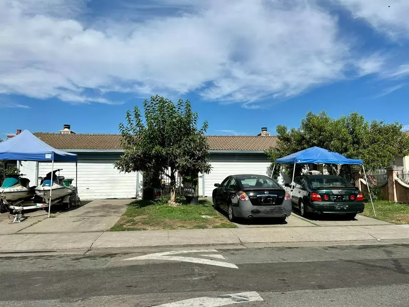 9321 Kirkby LN, Stockton, CA 95210