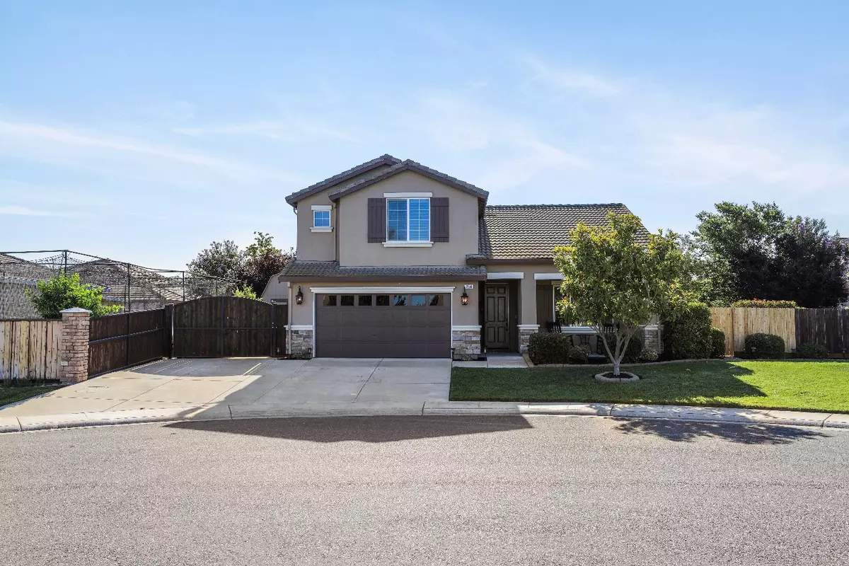 Galt, CA 95632,254 Daisy CT