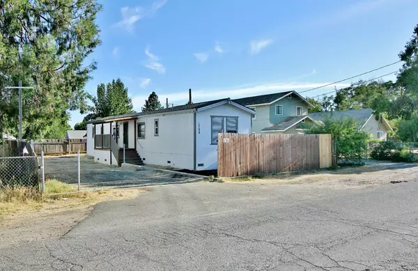1786 Hile AVE, Linda, CA 95901