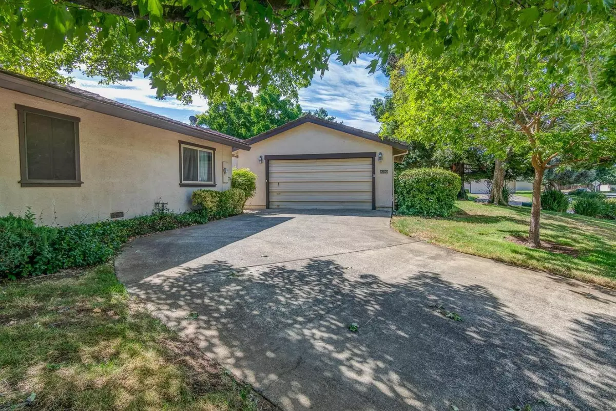 Rancho Cordova, CA 95670,2303 Bridlewood DR