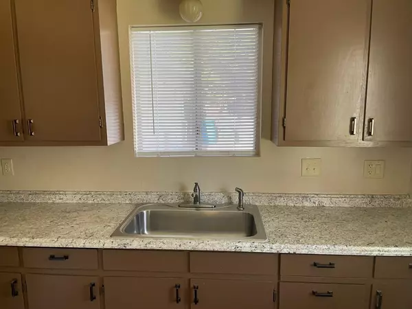 Yuba City, CA 95991,610 Rosalind AVE