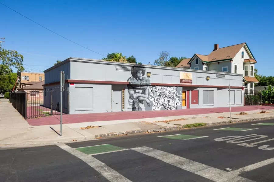 942 N Hunter ST, Stockton, CA 95202