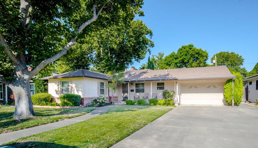 1130 Eunice DR, Woodland, CA 95695