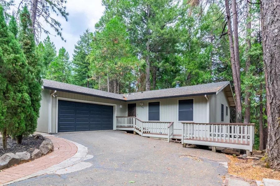 3748 Garnet RD, Pollock Pines, CA 95726