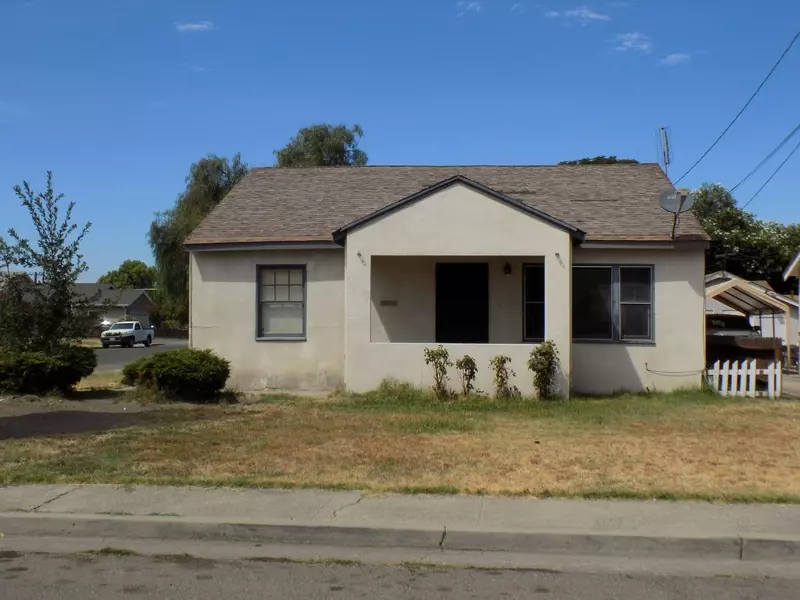 1698 Ida ST, Dos Palos, CA 93620