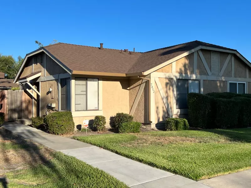 7312 Village Green DR, Stockton, CA 95210