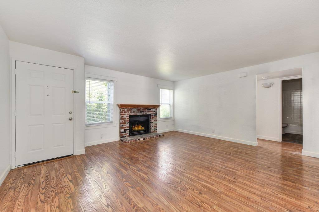Sacramento, CA 95823,8260 Center Parkway #93