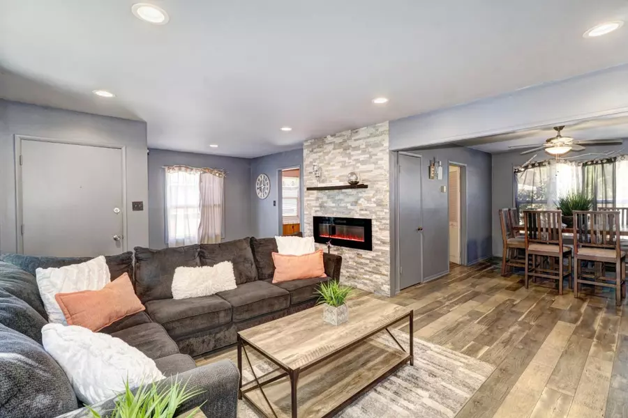 6316 Watt AVE, North Highlands, CA 95660