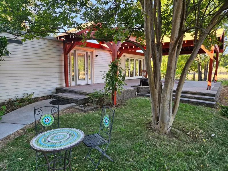 9146 Dillard RD, Wilton, CA 95693