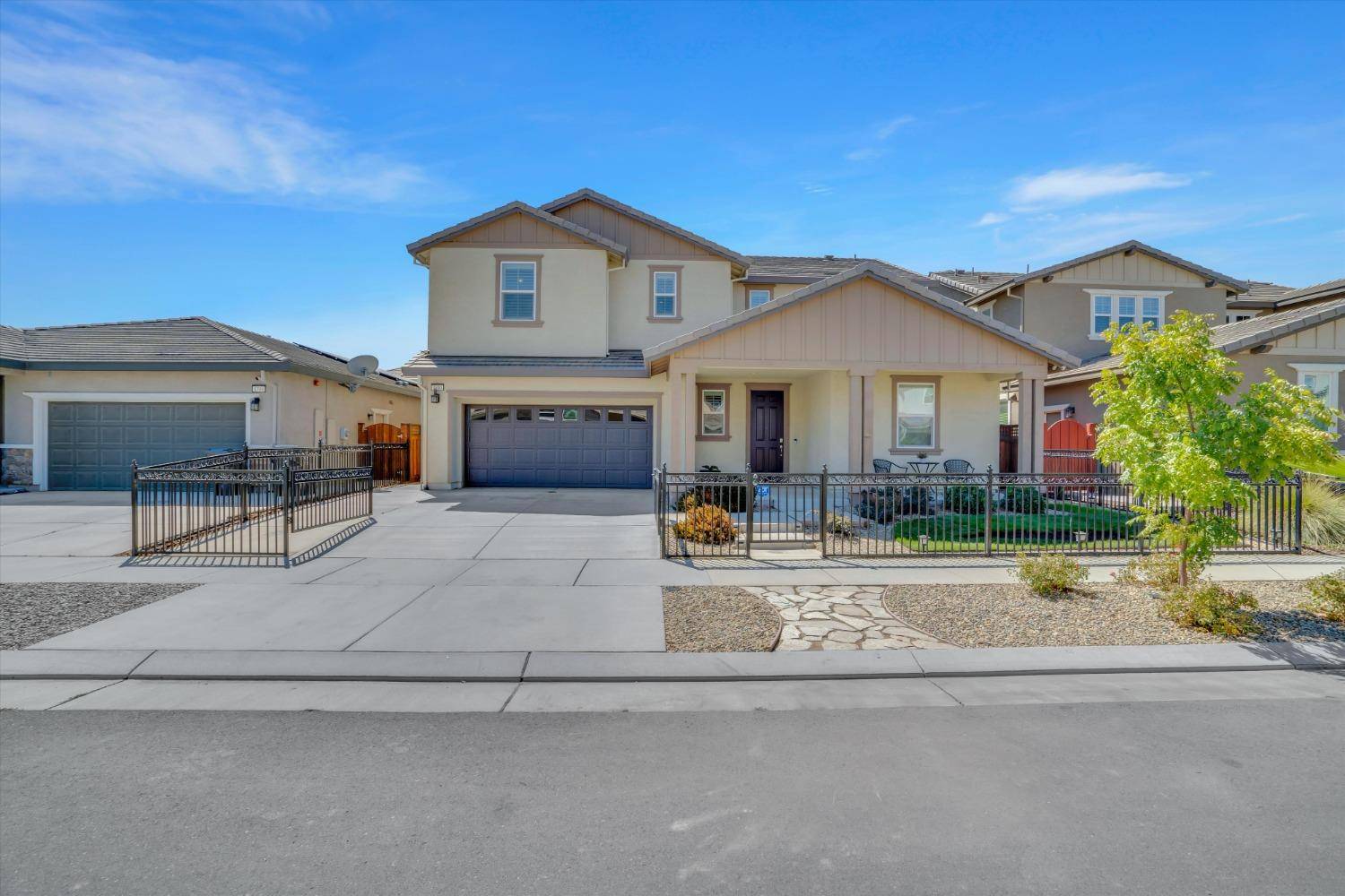 Lathrop, CA 95330,1810 Holborn DR