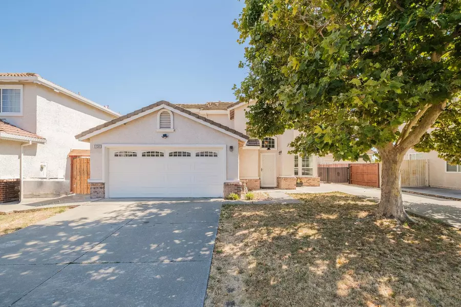 7737 Laramore WAY, Sacramento, CA 95832