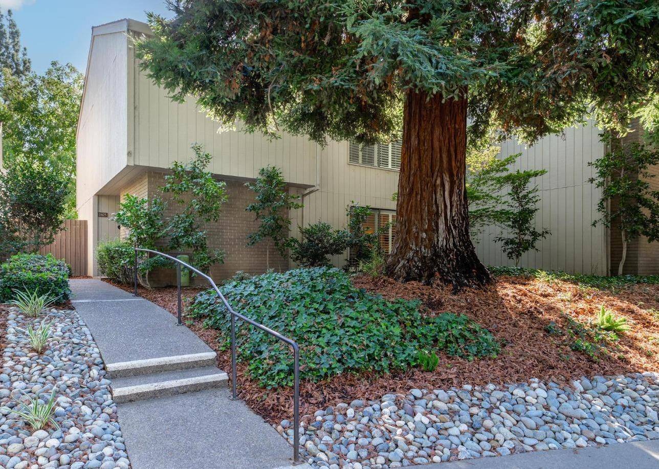 1425 Commons DR, Sacramento, CA 95825
