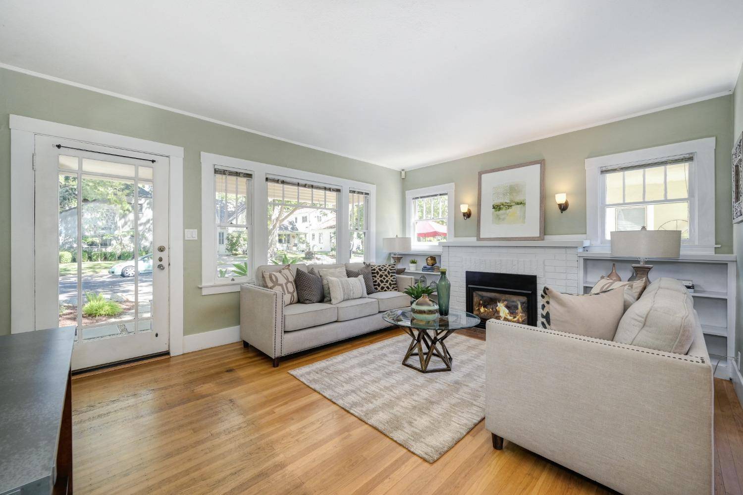 Sacramento, CA 95818,2536 Curtis WAY