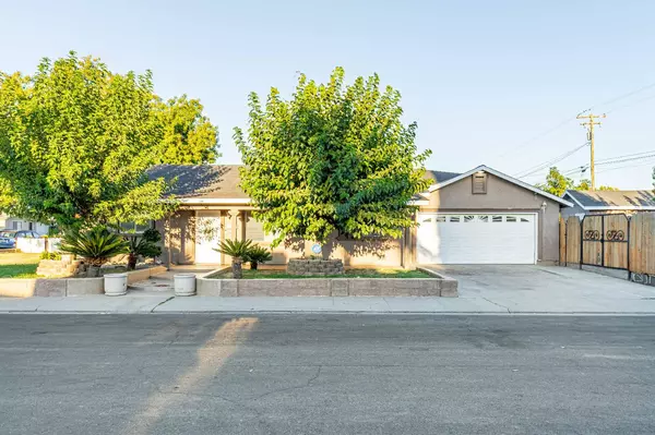 2004 Hollister ST, Ceres, CA 95307