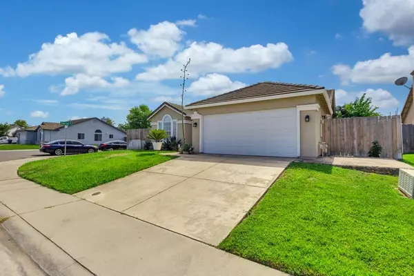 Galt, CA 95632,726 Hanoverian CIR