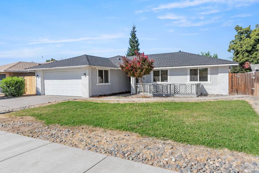 3809 Longbridge DR, Modesto, CA 95356