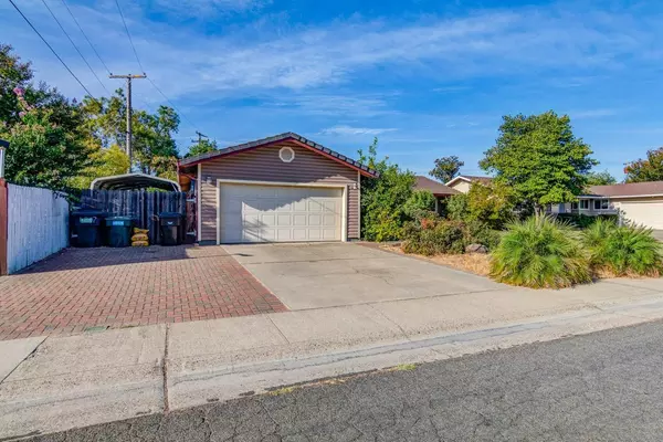 6207 Conness WAY, Sacramento, CA 95842