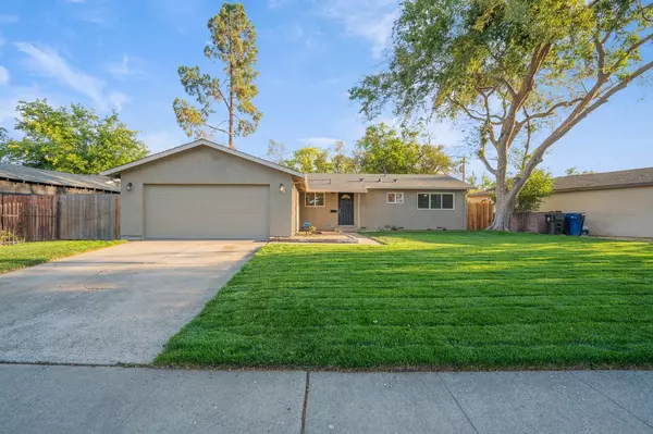 Sacramento, CA 95822,7425 Candlewood WAY