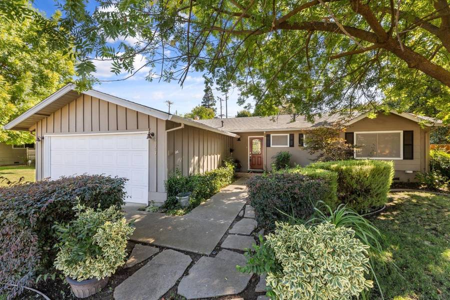 2549 La Cumbra CIR, Rancho Cordova, CA 95670