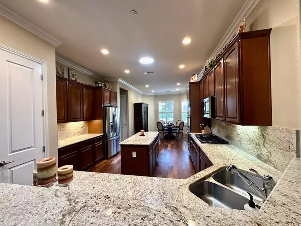 Roseville, CA 95747,309 Lixton CT