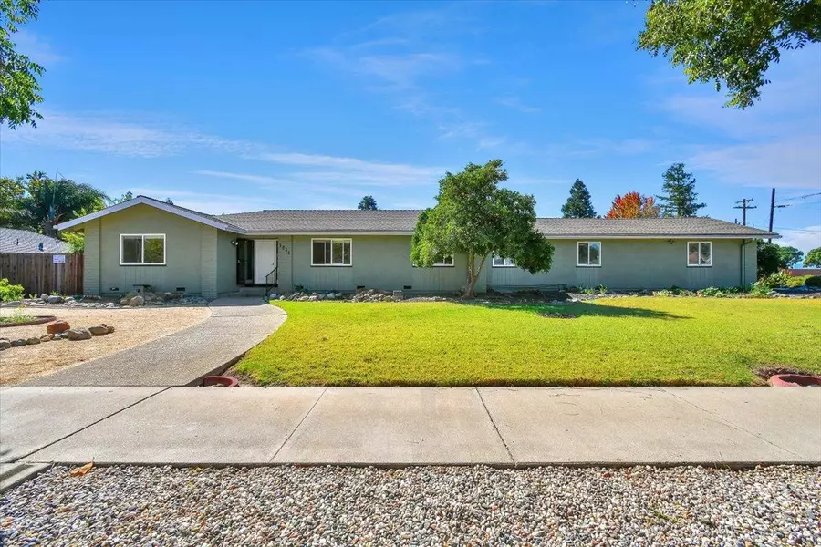 1245 Fremont, Colusa, CA 95932