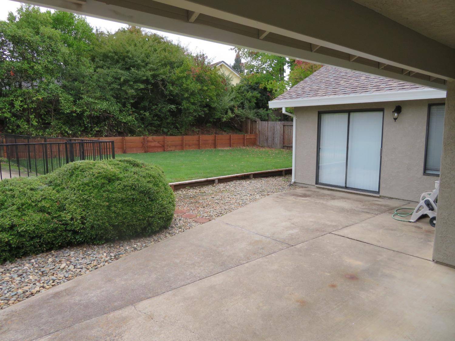 El Dorado Hills, CA 95762,1242 Busselton Way