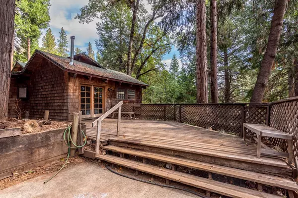 Pollock Pines, CA 95726,3261 Mountain Lake