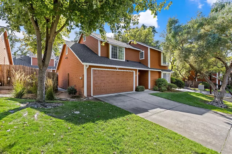 28 Coyle Creek CIR, Fair Oaks, CA 95628