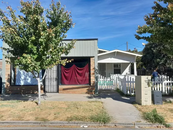 Lodi, CA 95240,115 E Walnut ST