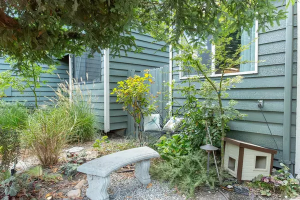 Stockton, CA 95219,8667 Mariners Dr #19