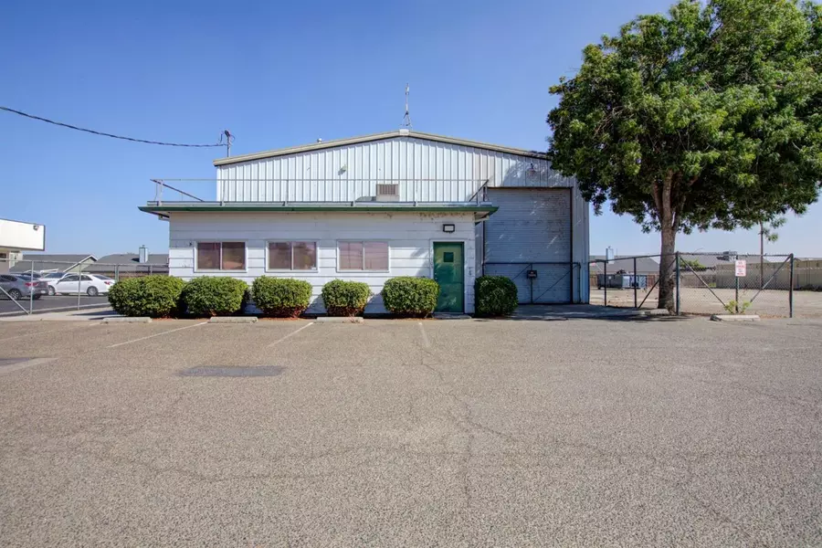 19903 W First ST, Hilmar, CA 95324