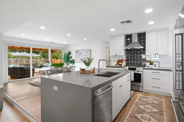 9713 Golden DR Orangevale, CA 95662