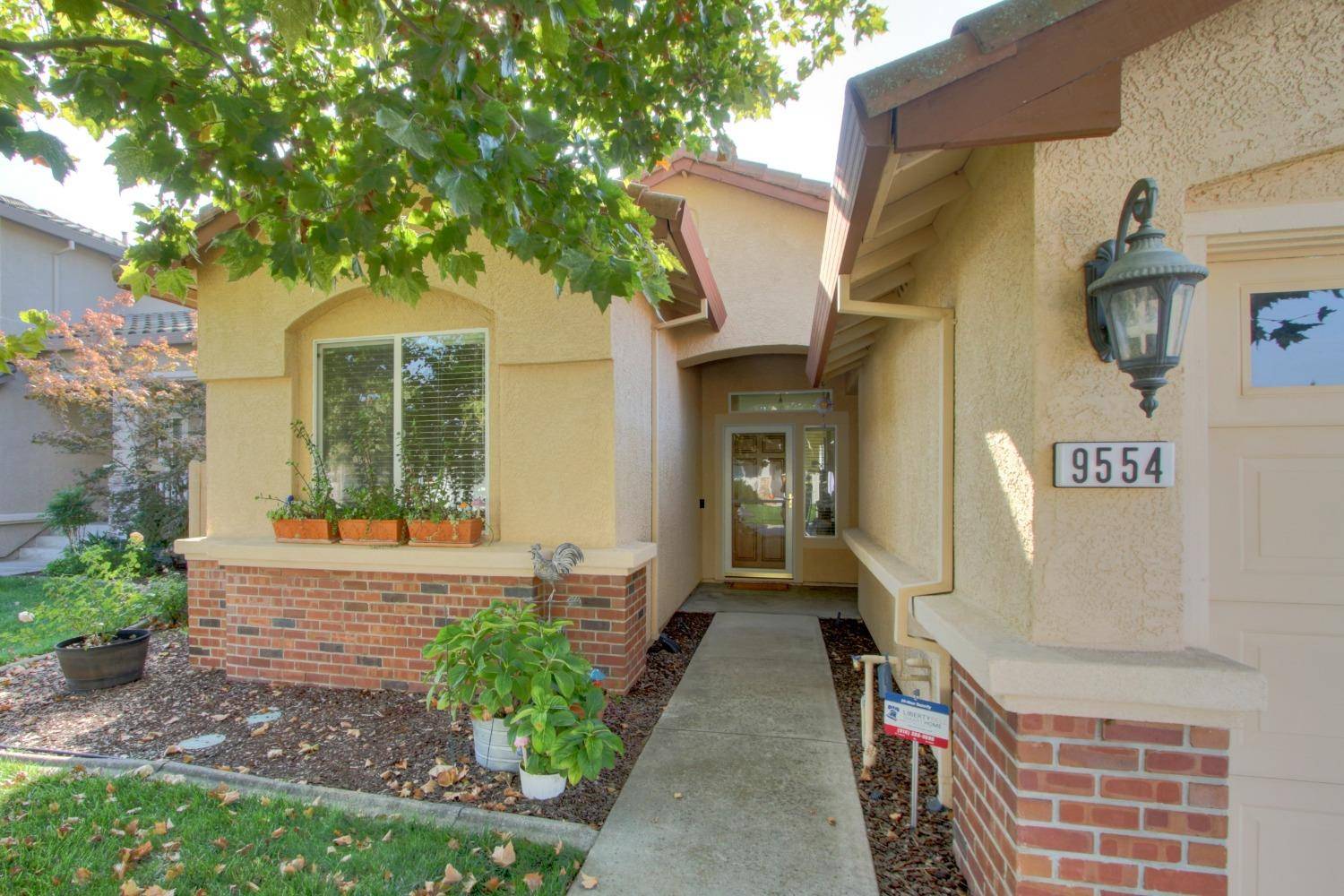 Sacramento, CA 95829,9554 OSSMAN COURT