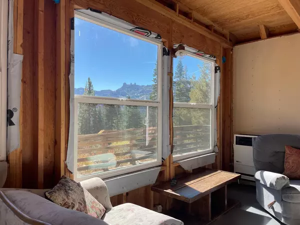 Strawberry, CA 95375,38925 Eagle Meadow RD