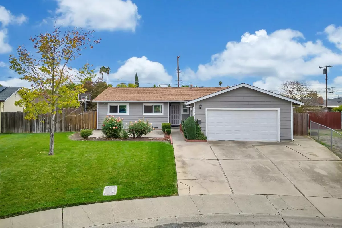 Sacramento, CA 95822,7573 Lemarsh WAY