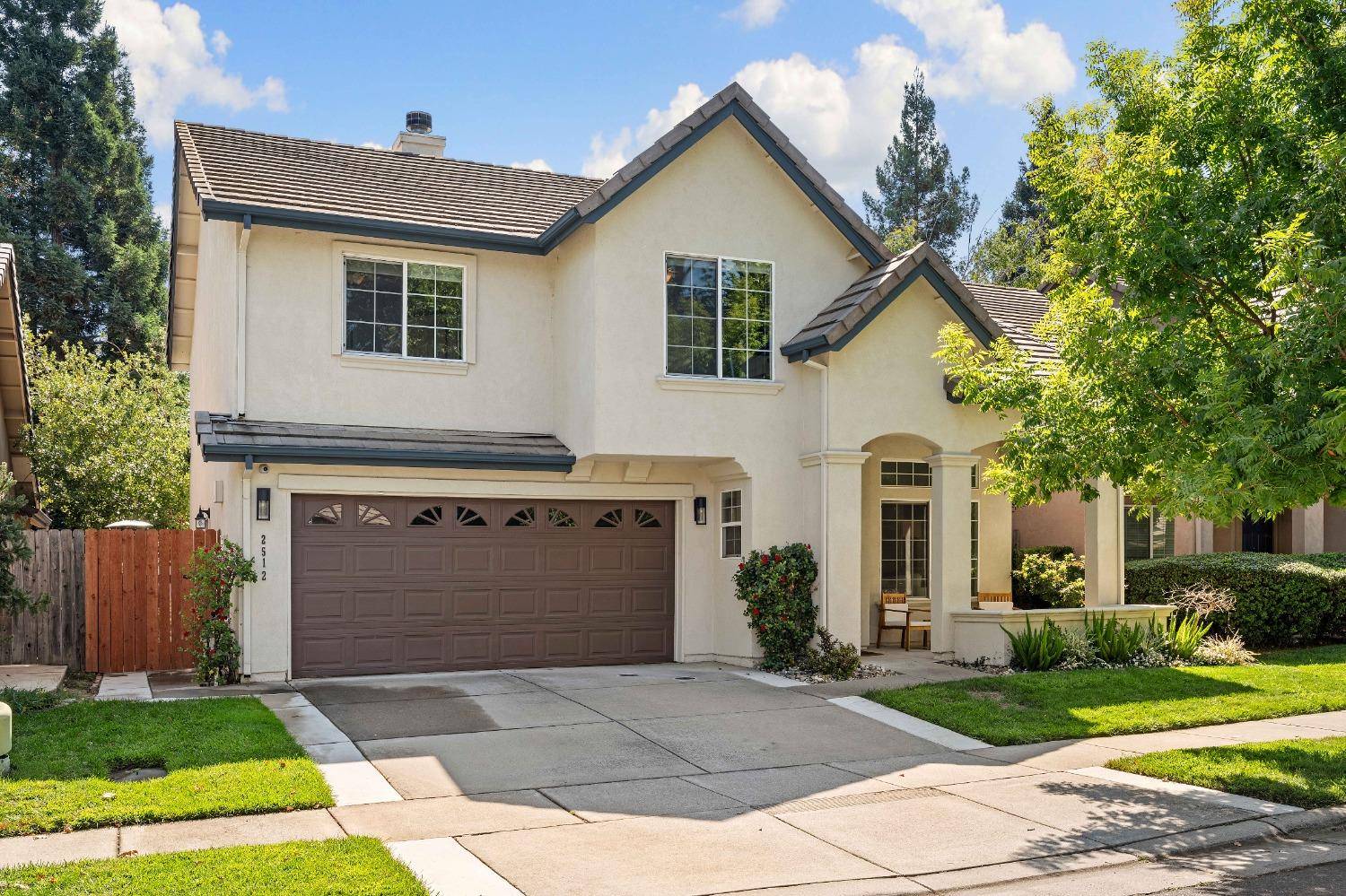 2512 Burnaby WAY, Sacramento, CA 95833