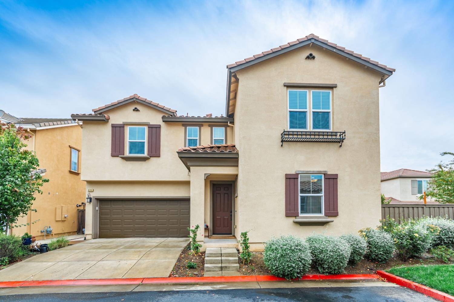 Folsom, CA 95630,885 Blossom Rock LN