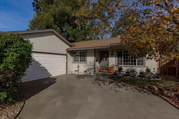 7423 Rollingwood BLVD, Citrus Heights, CA 95621