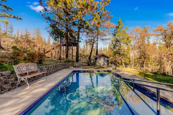 Nevada City, CA 95959,15764 Lake Vera Purdon RD