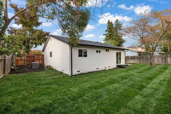 Sacramento, CA 95838,132 Loveland WAY