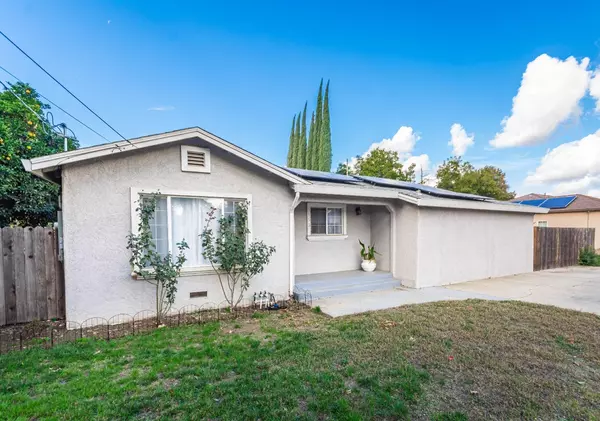 153 S Barrett RD Yuba City, CA 95991