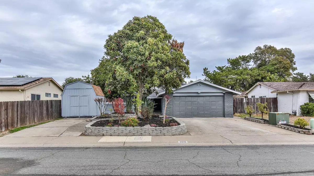 Sacramento, CA 95826,2816 Honeysuckle WAY