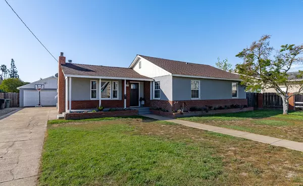 1269 Walnut ST, Oakdale, CA 95361