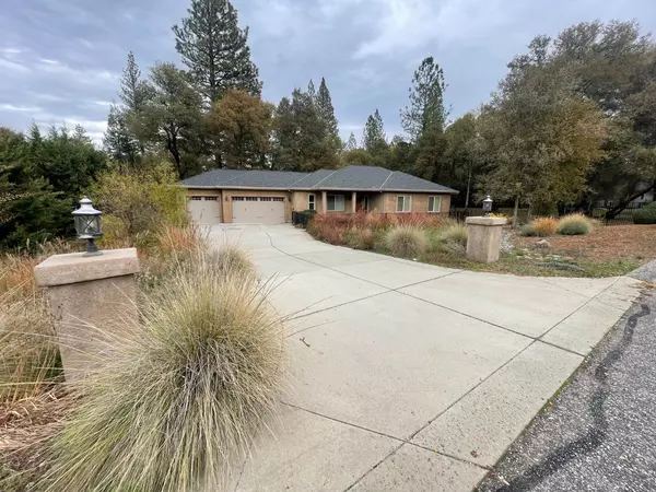 10167 Valley Oak CT, Penn Valley, CA 95946