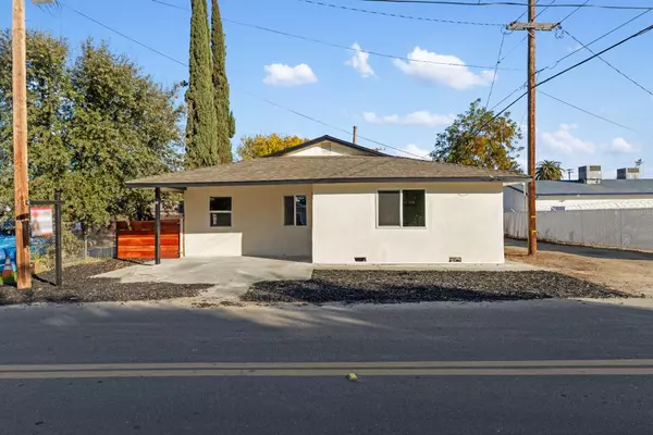 14 A ST, Empire, CA 95351