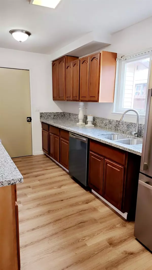 Sacramento, CA 95822,3001 Melinda WAY